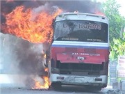 Bóng đá anh, ngoại hạng anh, lịch thi đấu euro 2012, Xe ôtô bất ngờ cháy rụi, hơn 10 người thoát chết